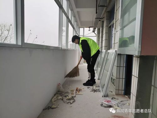 美院暖心行 绘画与舞蹈辅导服务点亮老年人生活