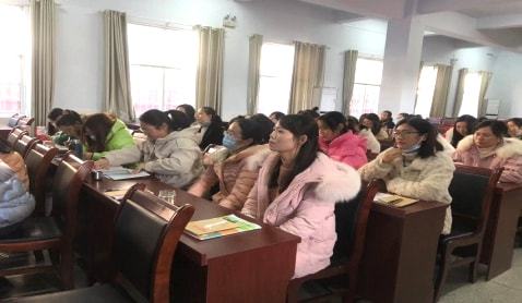 罗山县龙山街道中心学校 聚焦综合学科研讨，共筑课后服务新篇章